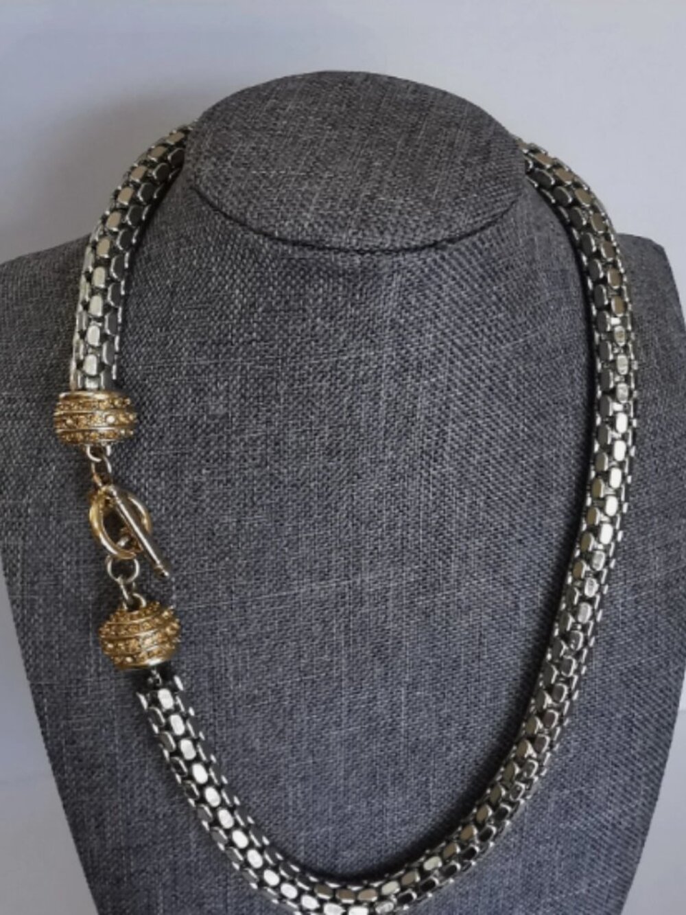 Banana Republic Necklace -Silver Tone Chunky
